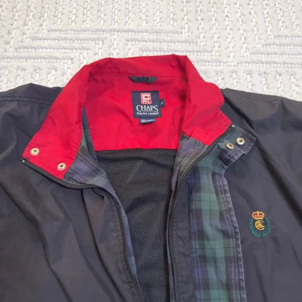 Black‎ and red vintage champs